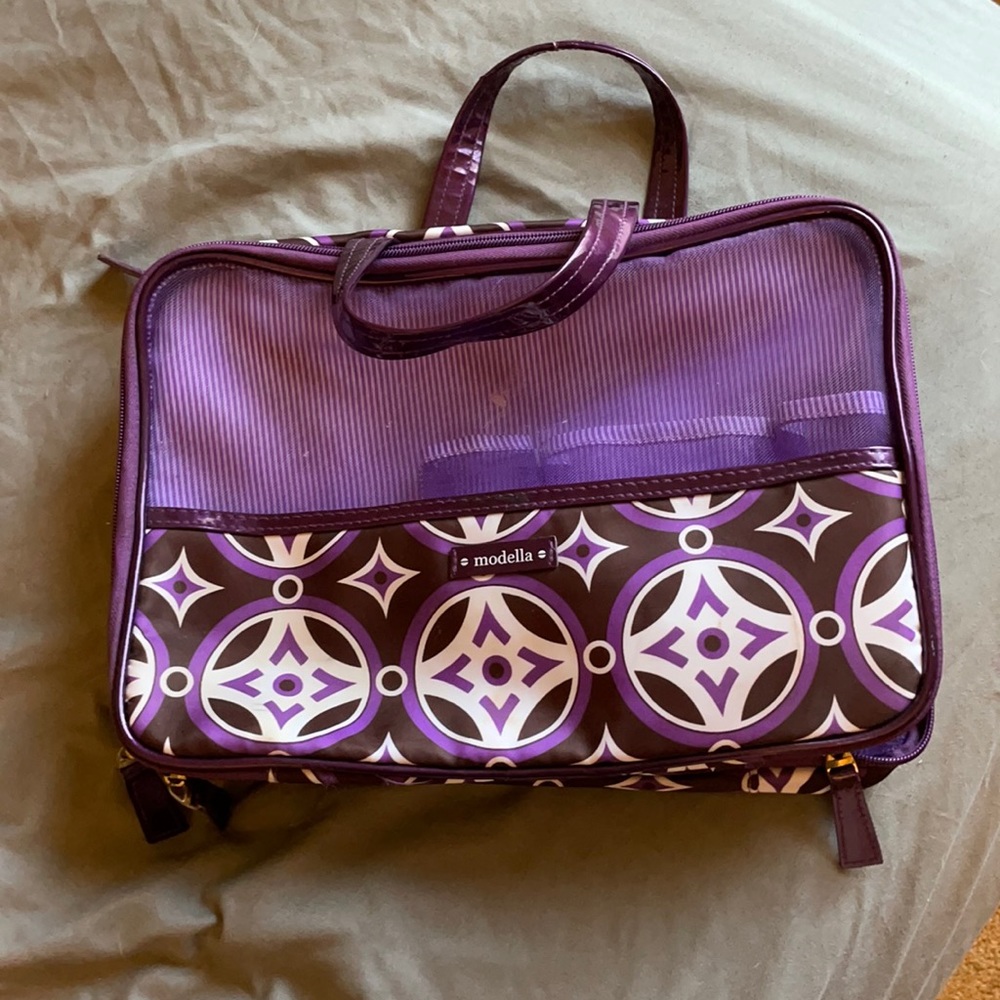 Toiletries travel bag